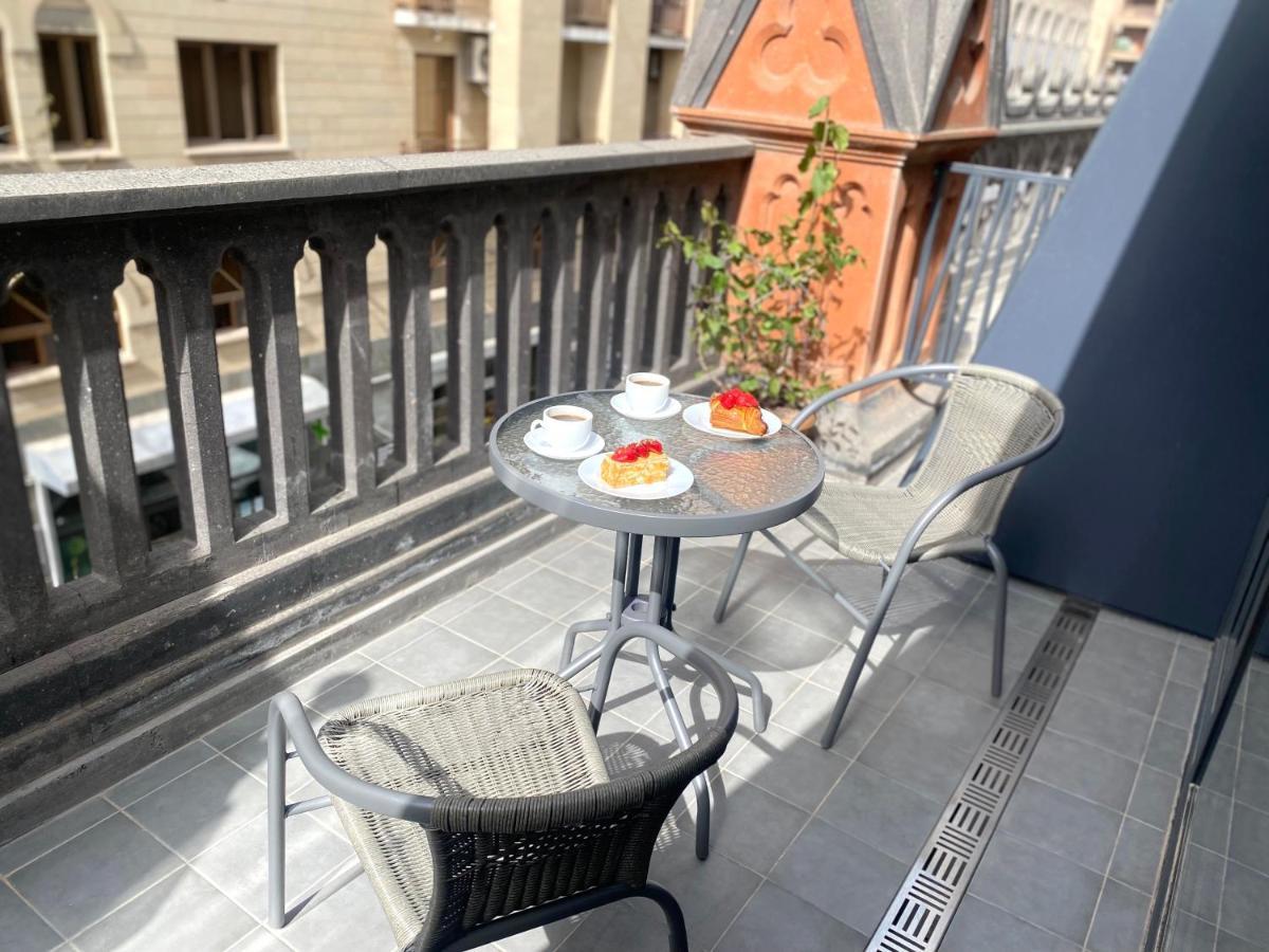 Heart Of Yerevan - City Center Luxury Apartments Εξωτερικό φωτογραφία