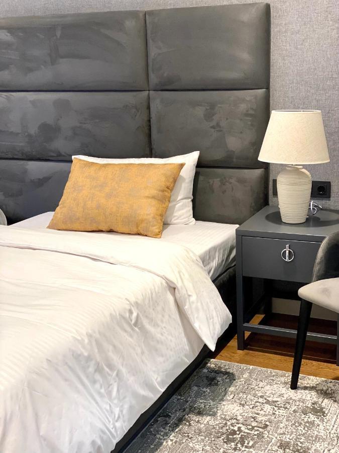 Heart Of Yerevan - City Center Luxury Apartments Εξωτερικό φωτογραφία